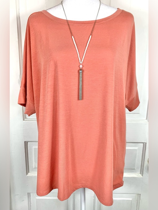 Columbia Sportswear Company Tops - Columbia Sportswear Company Peach Shirt w/Dolman Banded Sleeve - Soft - XXL